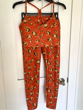 61. Size Small CARBON38 Orange Patterned Bra + Leggings Set